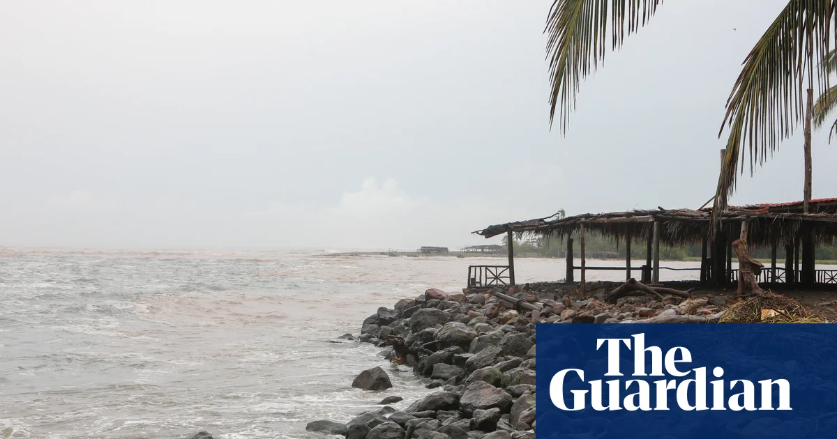 Hurricane Trudy strengthens to category 2 as it heads toward Mexico | Mexico